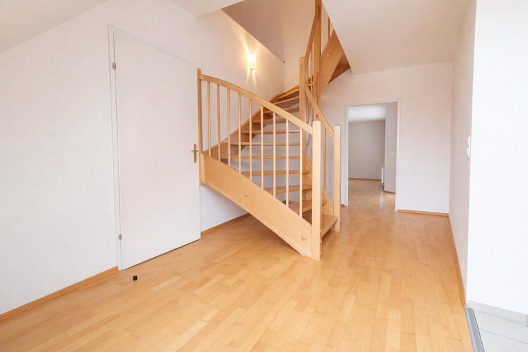 Vorraum 1. DG Iststand