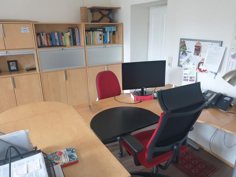Büro 2