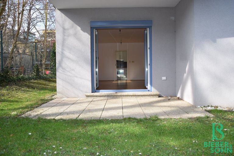 Terrasse/Blick Wohnraum